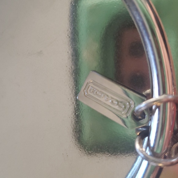 COACH keyring,keychain. Bracelet. - Picture 2 of 4